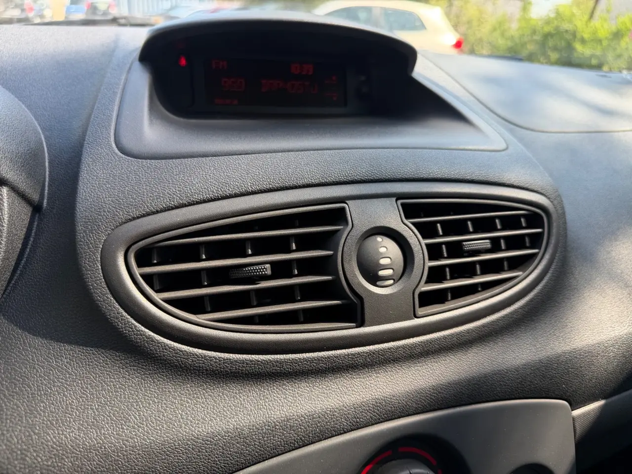 Billede 12 - Renault Clio III 1,2 16V Authentique
