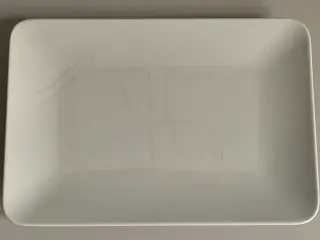 Serveringsfad i porcelæn