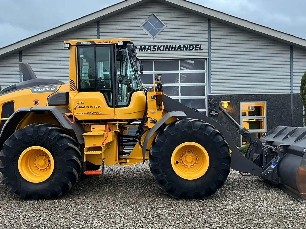 Billede 16 - Volvo L 70 H H2 BEMÆRK MED GARANTI FRA VOLVO FREM TIL DEN 18.6.2026. AGRICULTURE DK-maskine med lang arm, Co-Pilot & med 750mm Michelin MEGA X BIB hjul.