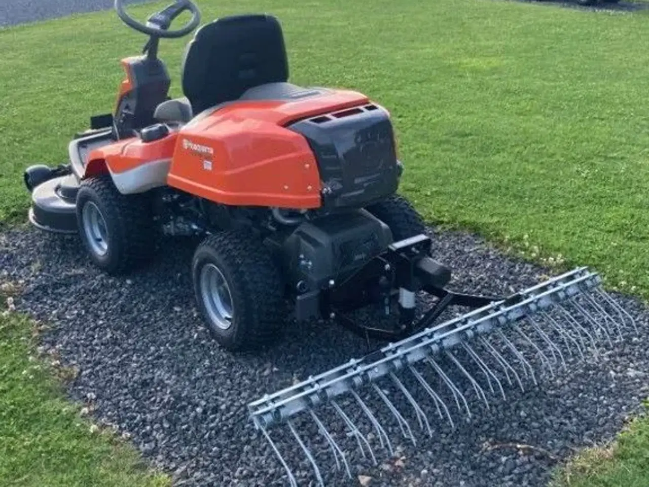 Billede 3 - Husqvarna R 216 T AWD med GM Elektro el rive 