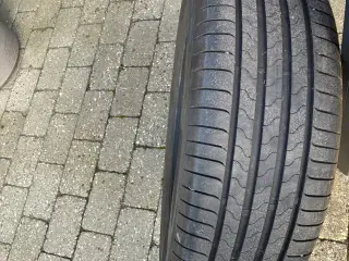 Sommerdæk 215/60R17 96H