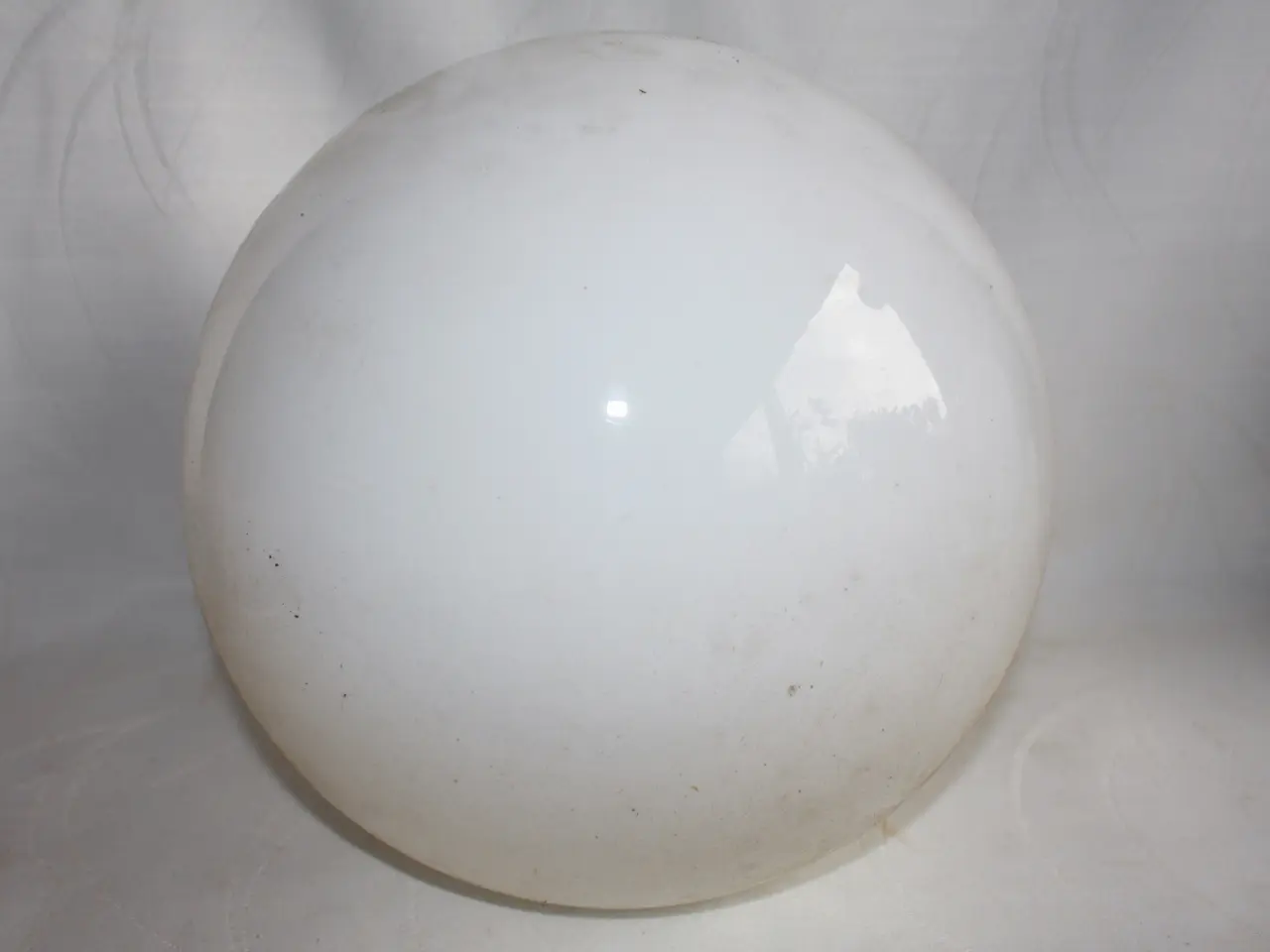 Billede 1 - Lampekuppel i hvid opaline glas