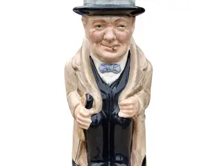 ET ROYAL DOULTON WINSTON CHURCHILL TOBY JUG