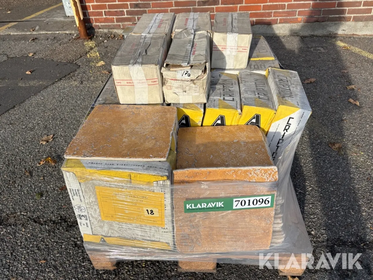 Billede 2 - Fliser Arpa Natura oro - 32x32 cm - 26,3 kvm + 165 Sokkelfliser