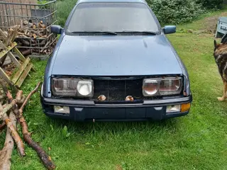 FORD SIERRA GHIA. 2.3 V6