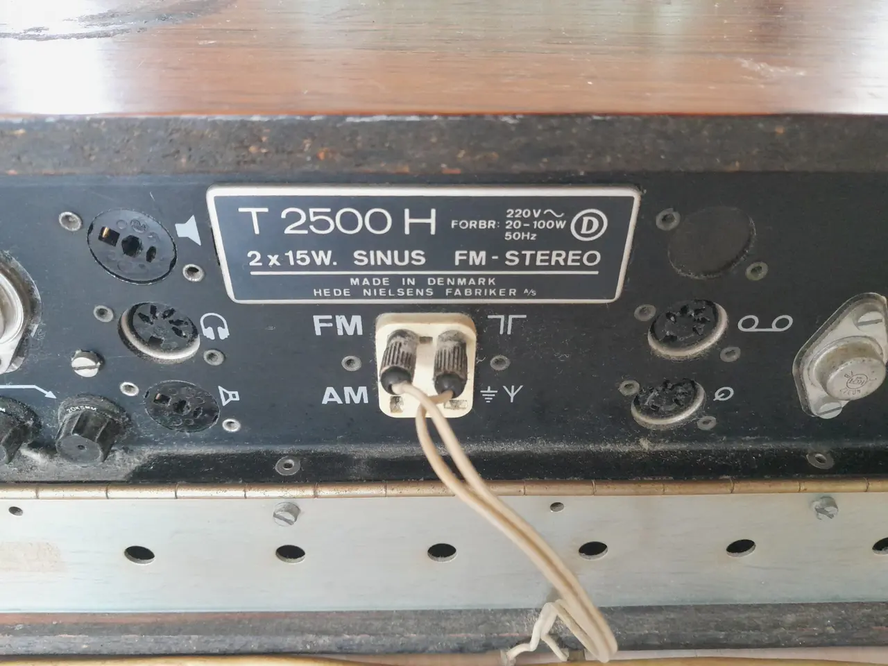 Billede 3 - Arena T2500H stereoradio i trækabinet