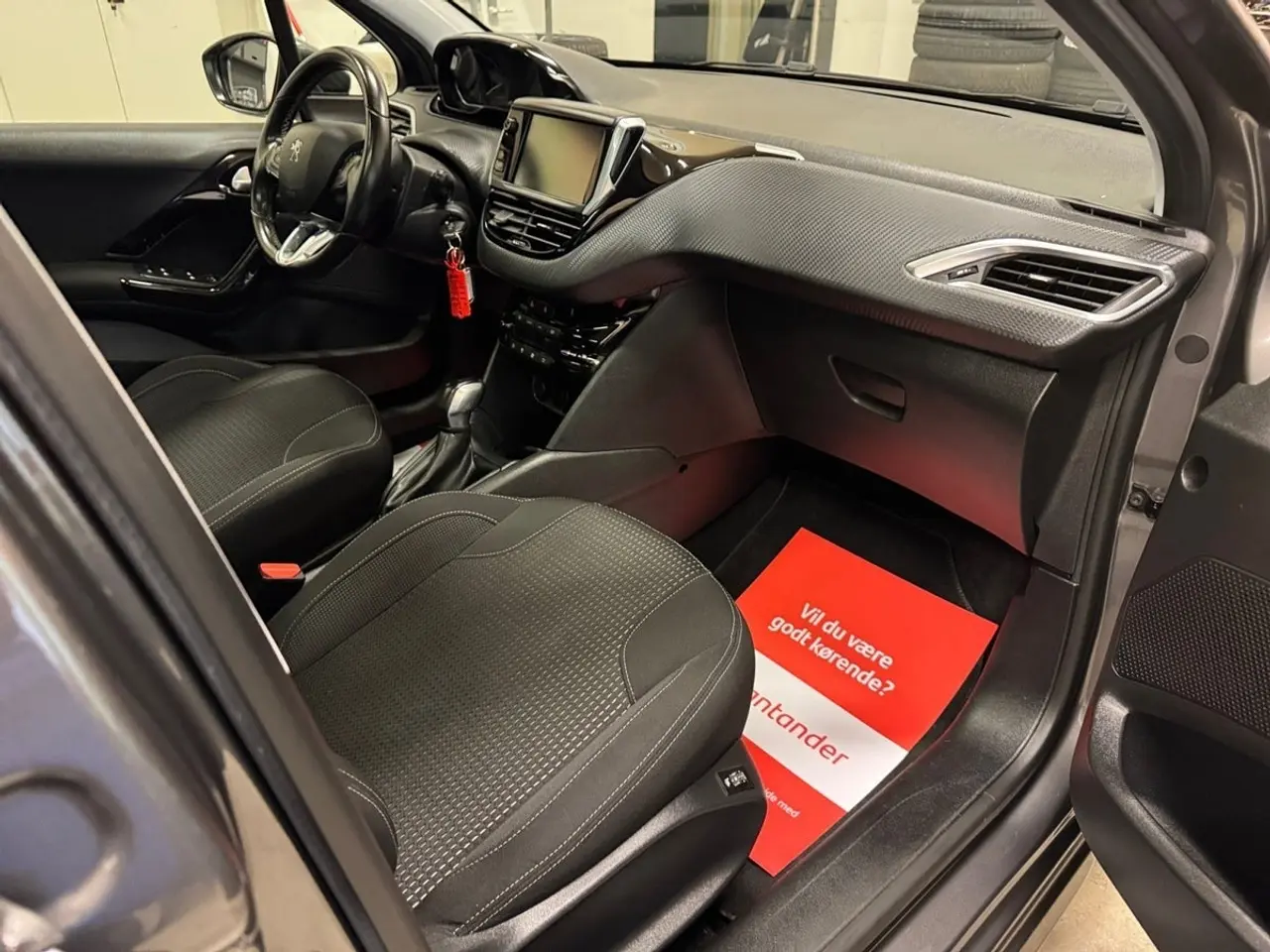 Billede 15 - Peugeot 208 1,5 BlueHDi 100 Allure Sky