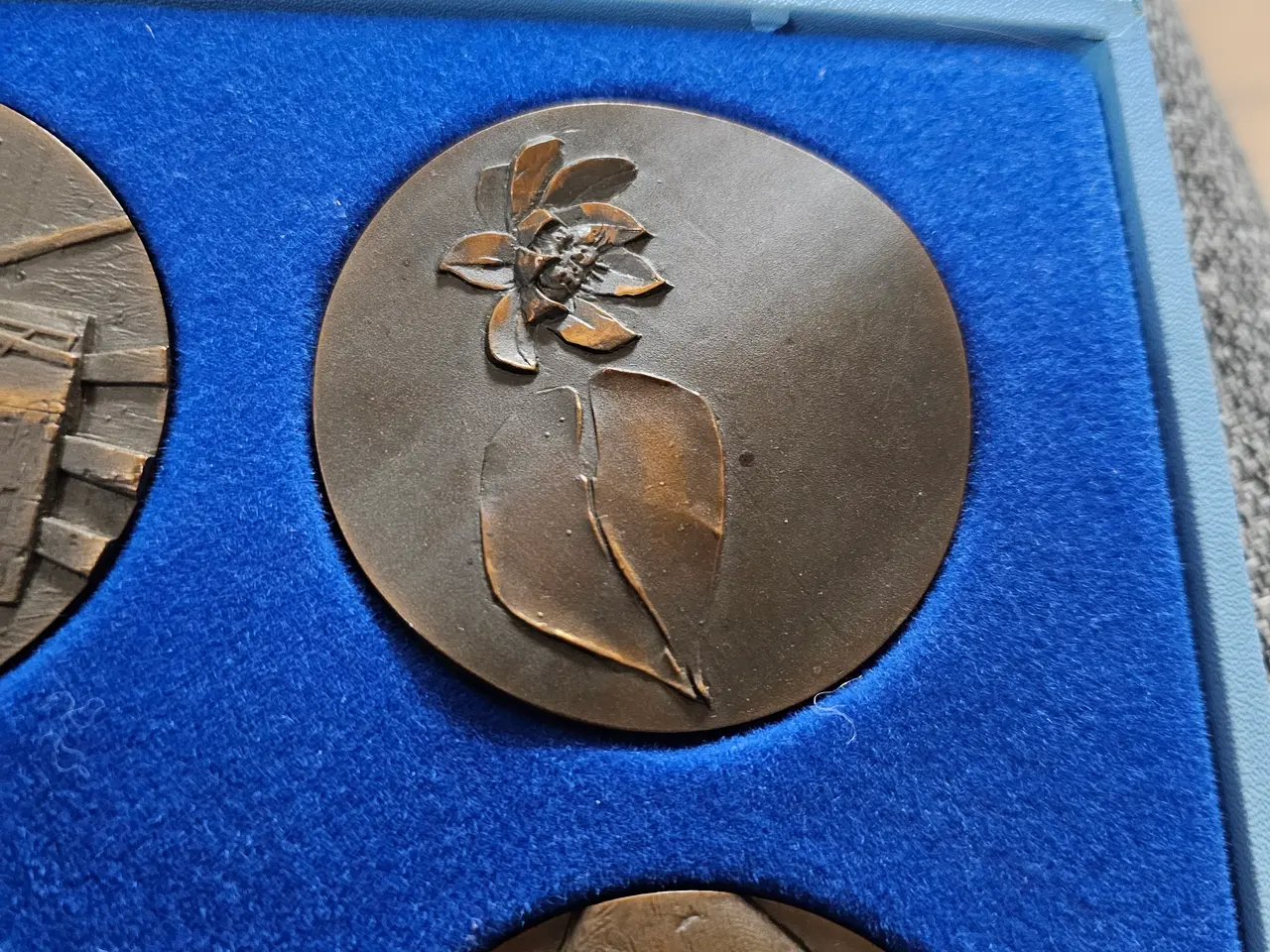 Billede 5 - Flot Østersø-bronzemedaljesæt af Nils Aas (1976)