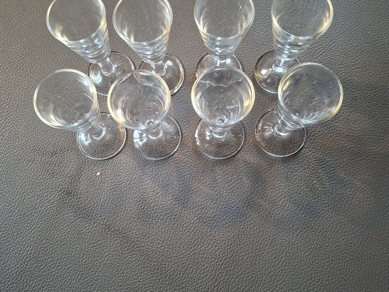 Billede 2 - Snapseglas med rundet bund