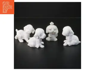 Porcelænsfigurer af hunde (str. 4 stk 6,5 cm)