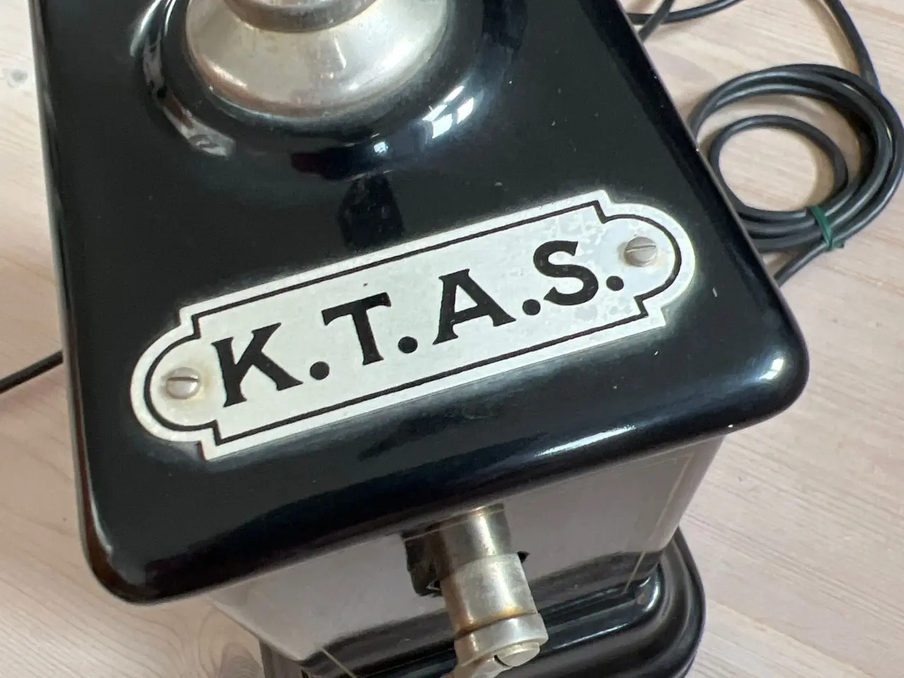 Billede 2 - Gammel K.T.A.S. telefon med håndsving