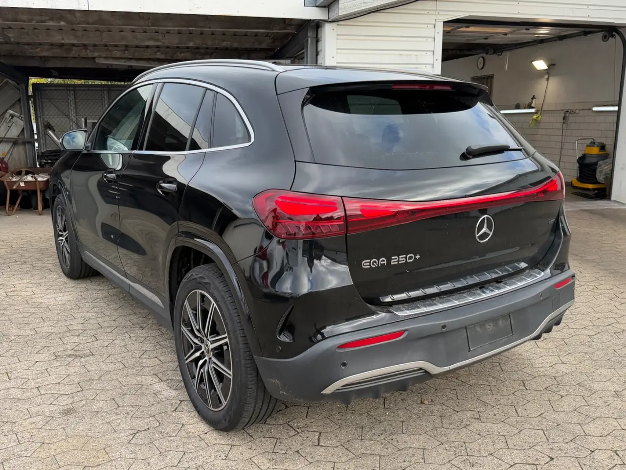 Billede 8 - Mercedes EQA250+  AMG Advance