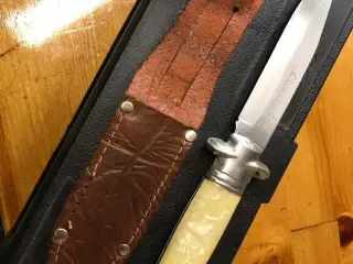 Antik kniv Elosi