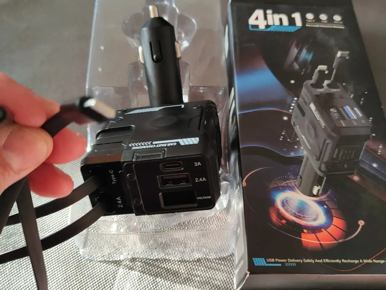 Billede 1 - En 4-i-1 bilopladeradapter