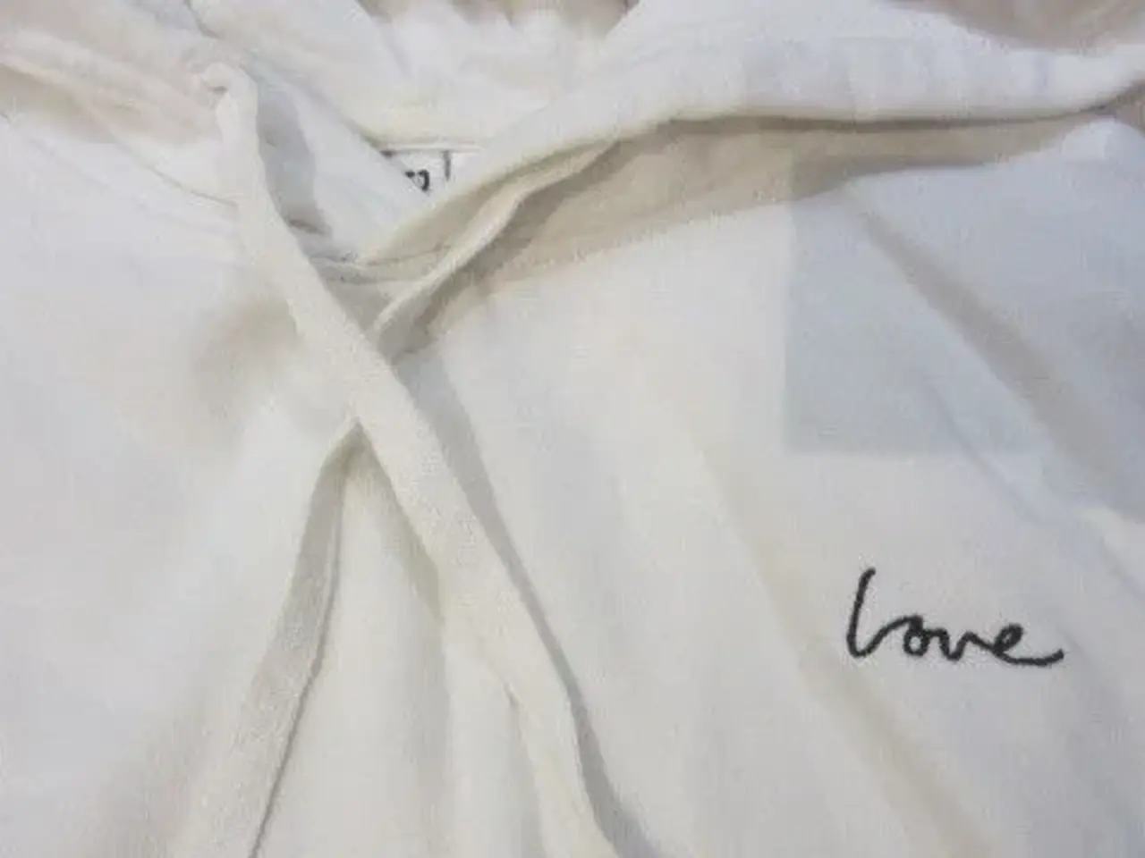 Billede 2 - Str. S, hvid hoodie