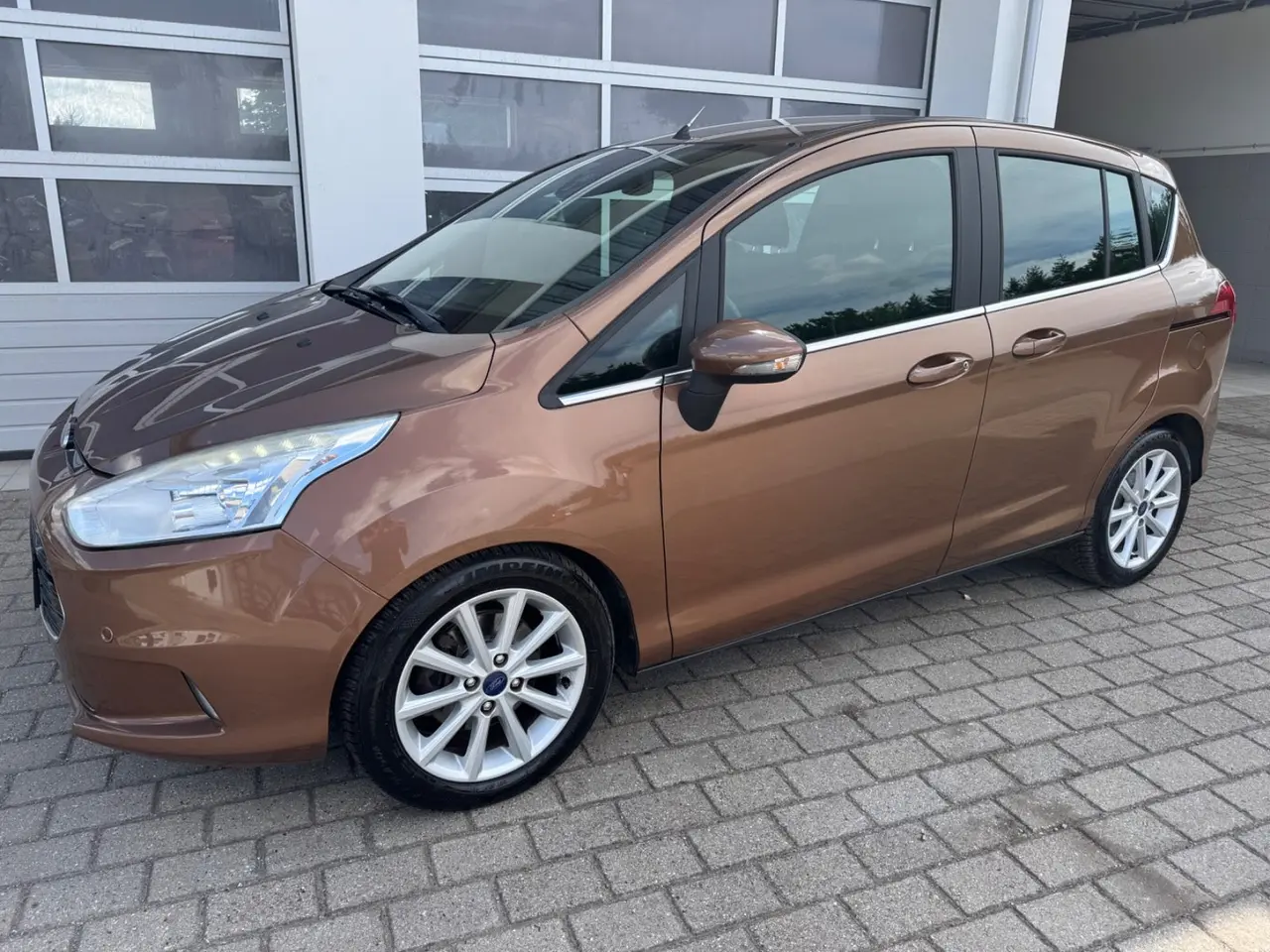 Billede 1 - Ford B-MAX 1,6 Ti-VCT 105 Titanium aut.