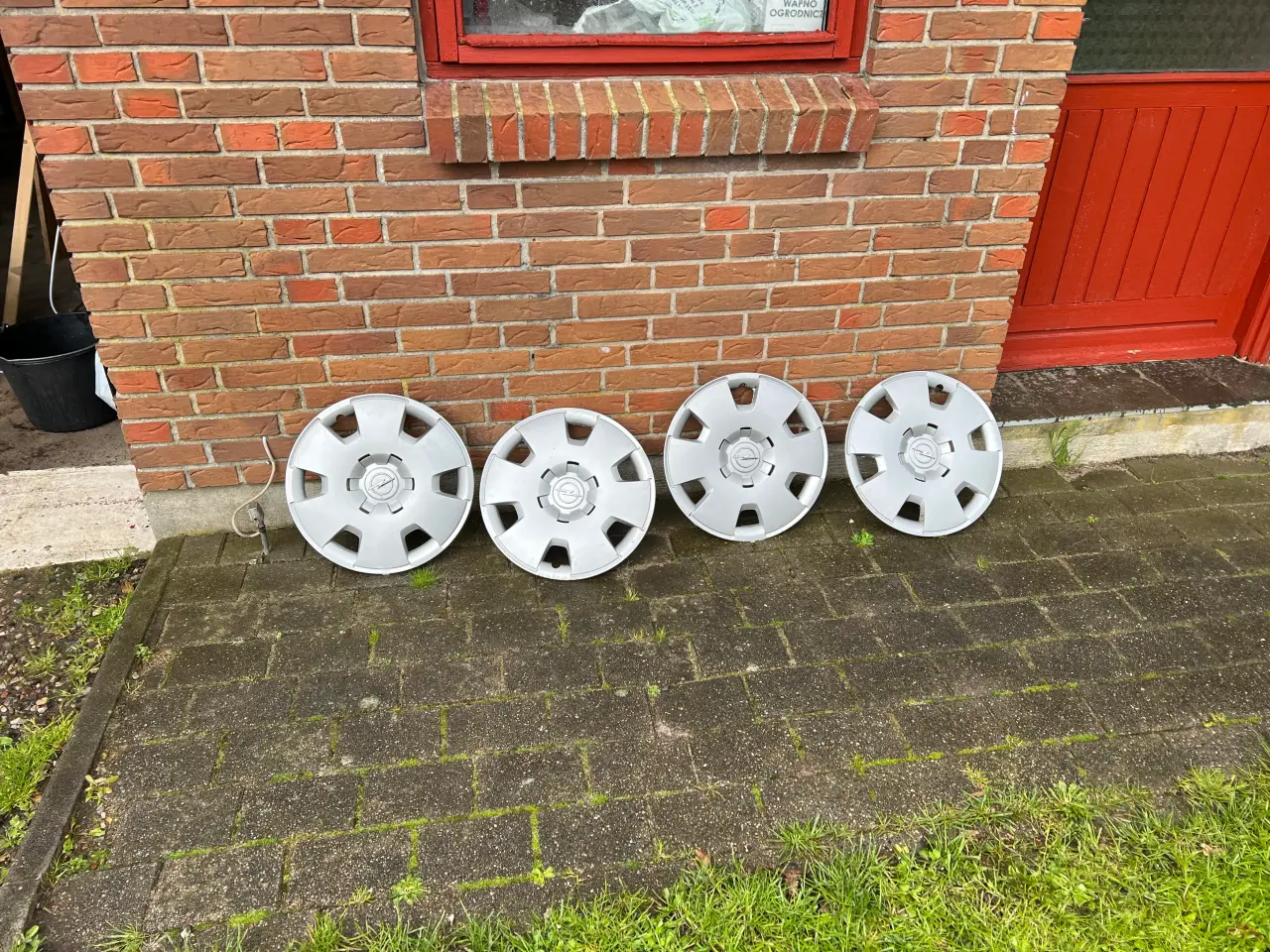 Billede 1 - Opel 16? org hjulkapsler