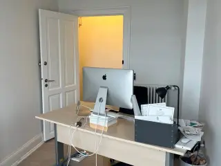 Lækkert kontor på Adelgade