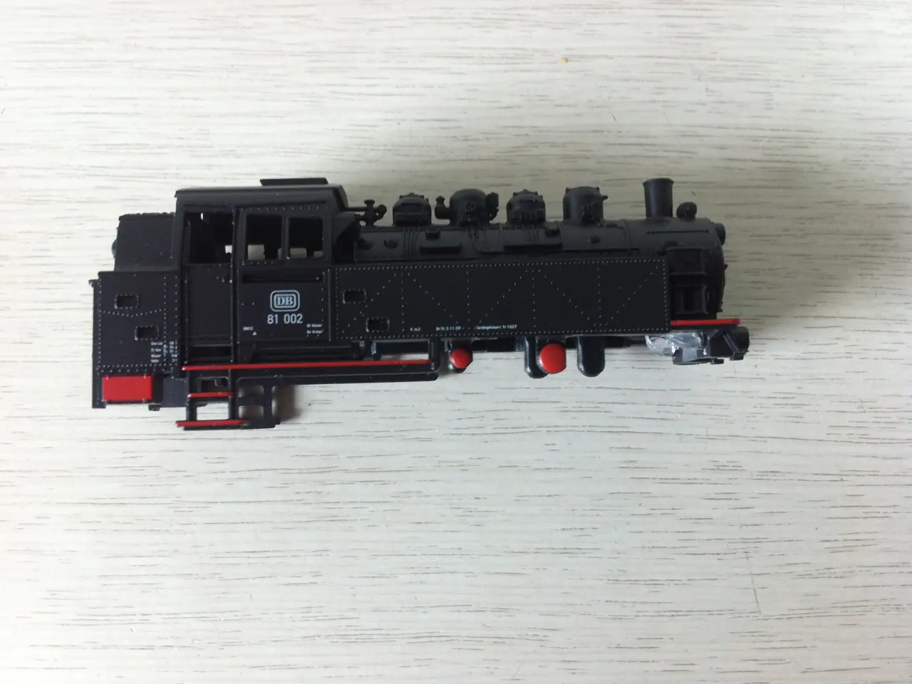 Billede 2 - Ny Märklin BR 81 overdel til DB 81002 Delta lok