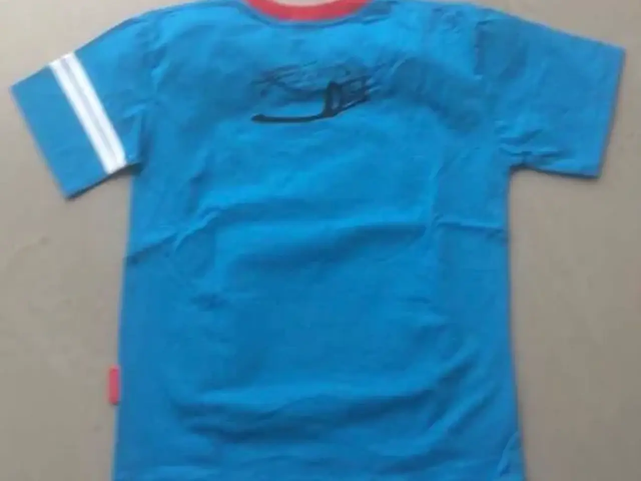Billede 2 - T-shirt str.128