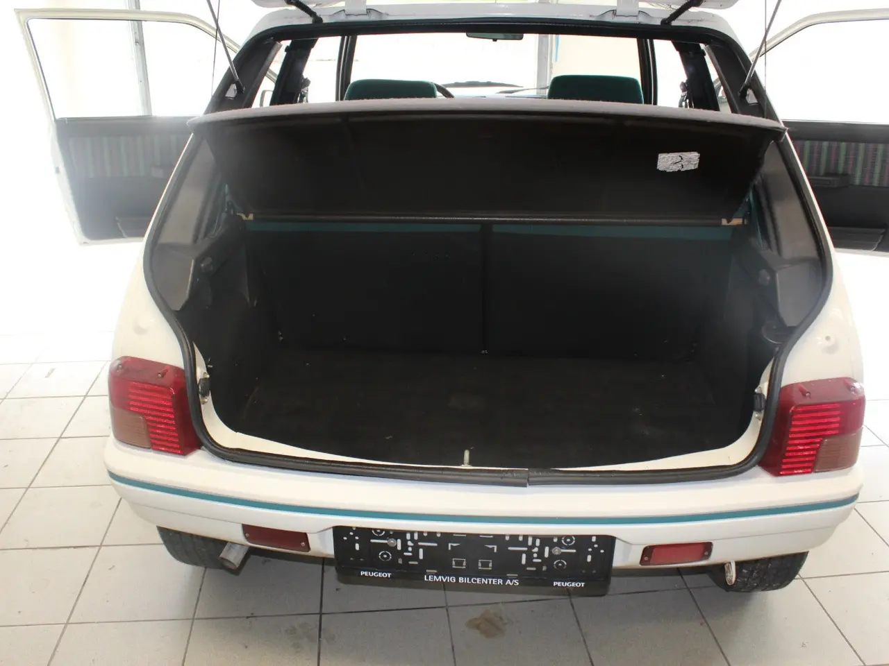 Billede 7 - Peugeot 205 1,4 Color-line