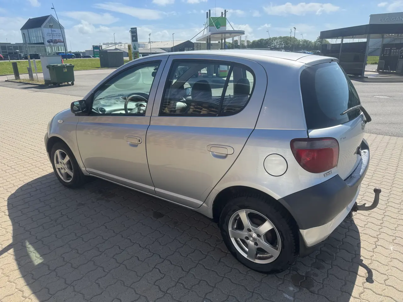 Billede 6 - Toyota Yaris 1,0 5dørs Nysynet Benzin