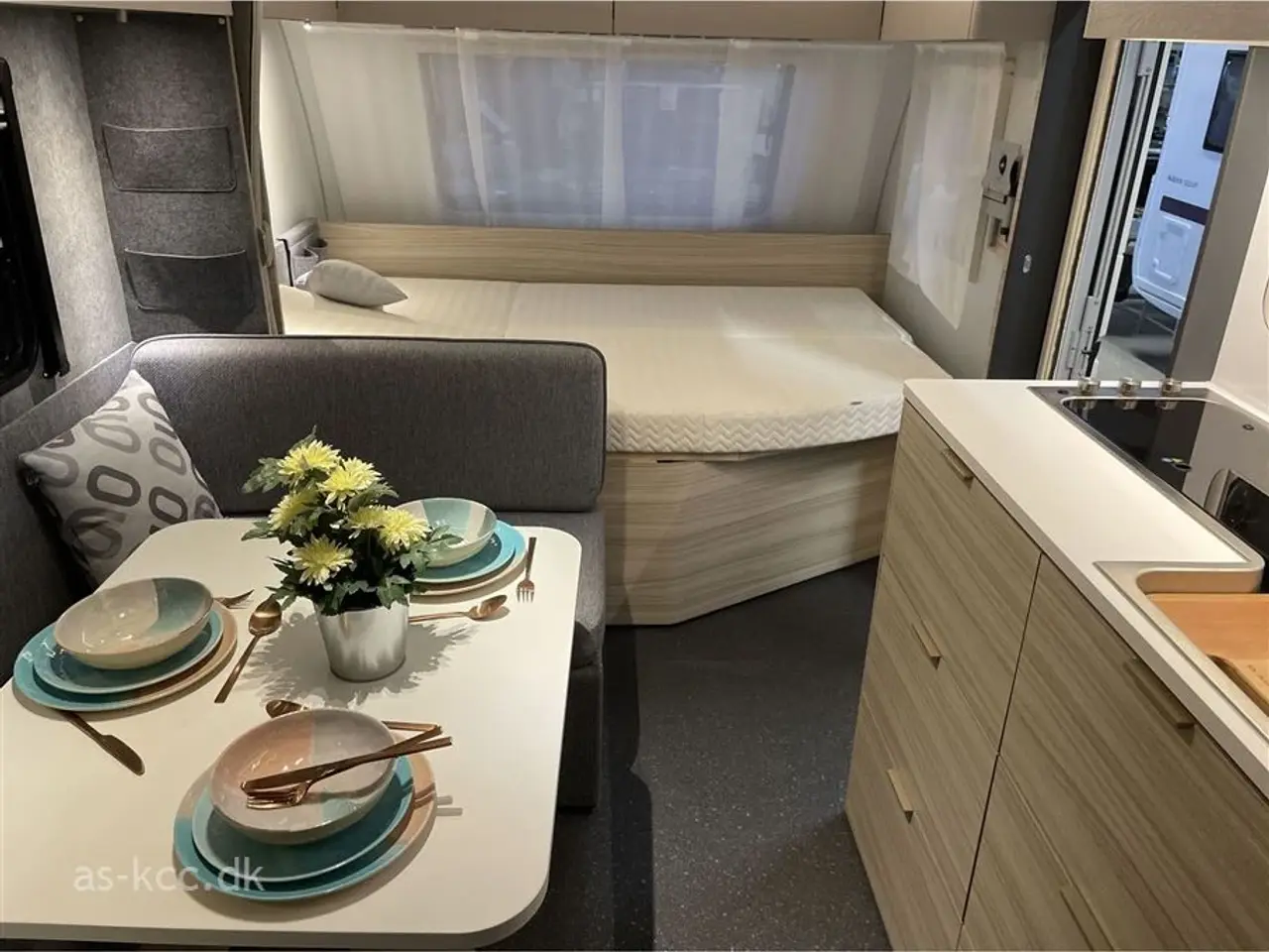 Billede 12 - 2026 - Adria Altea 552 PK Kampagne Adria Altea 552PK Kampganevogn 2026, 3 køjer dobbeltseng, siddegruppe