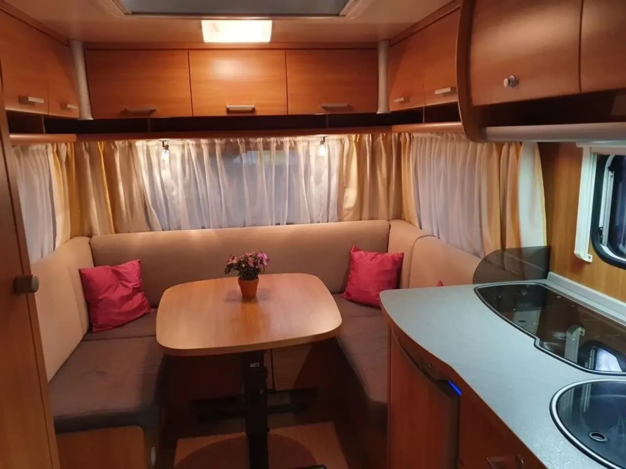 Billede 3 - Campingvogn - Knaus Sport 450 FU 2011 