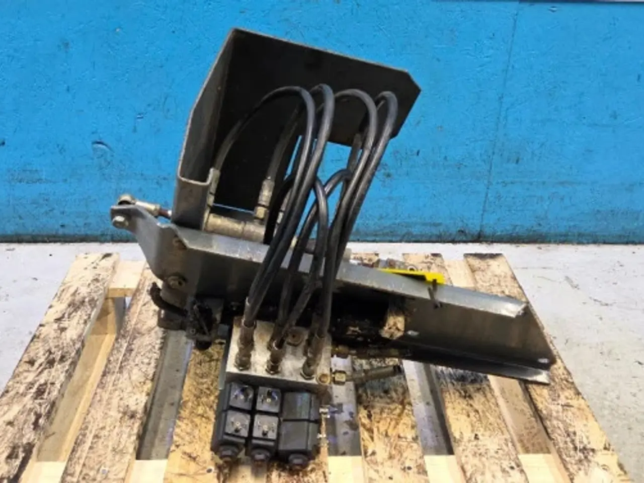 Billede 2 - Massey Ferguson 7278 Gearvælger Konsol 45140009