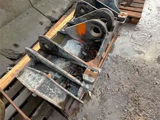 Manitou Quick Coupler / Kileskifte
