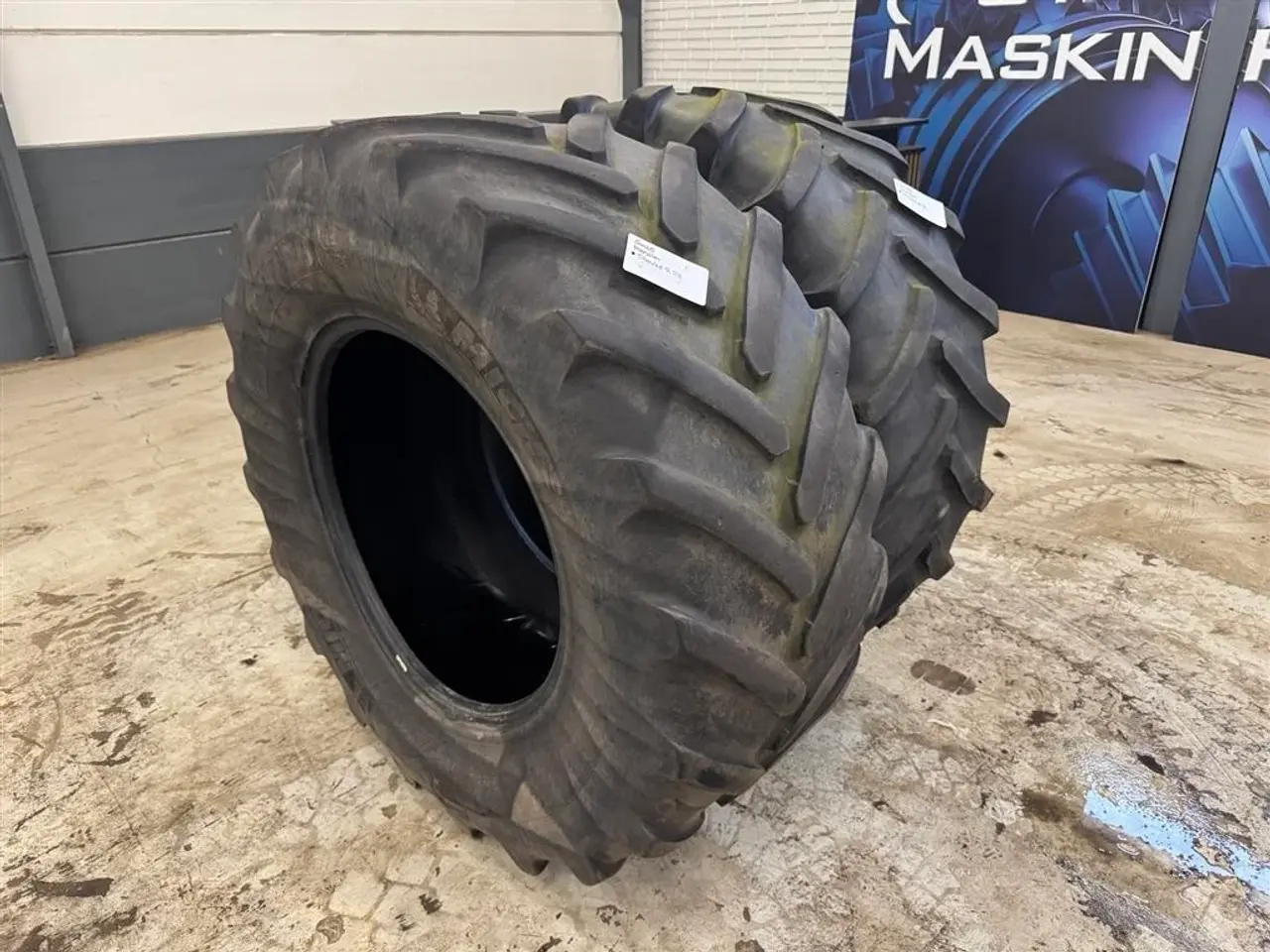 Billede 1 - Michelin 540/65R28