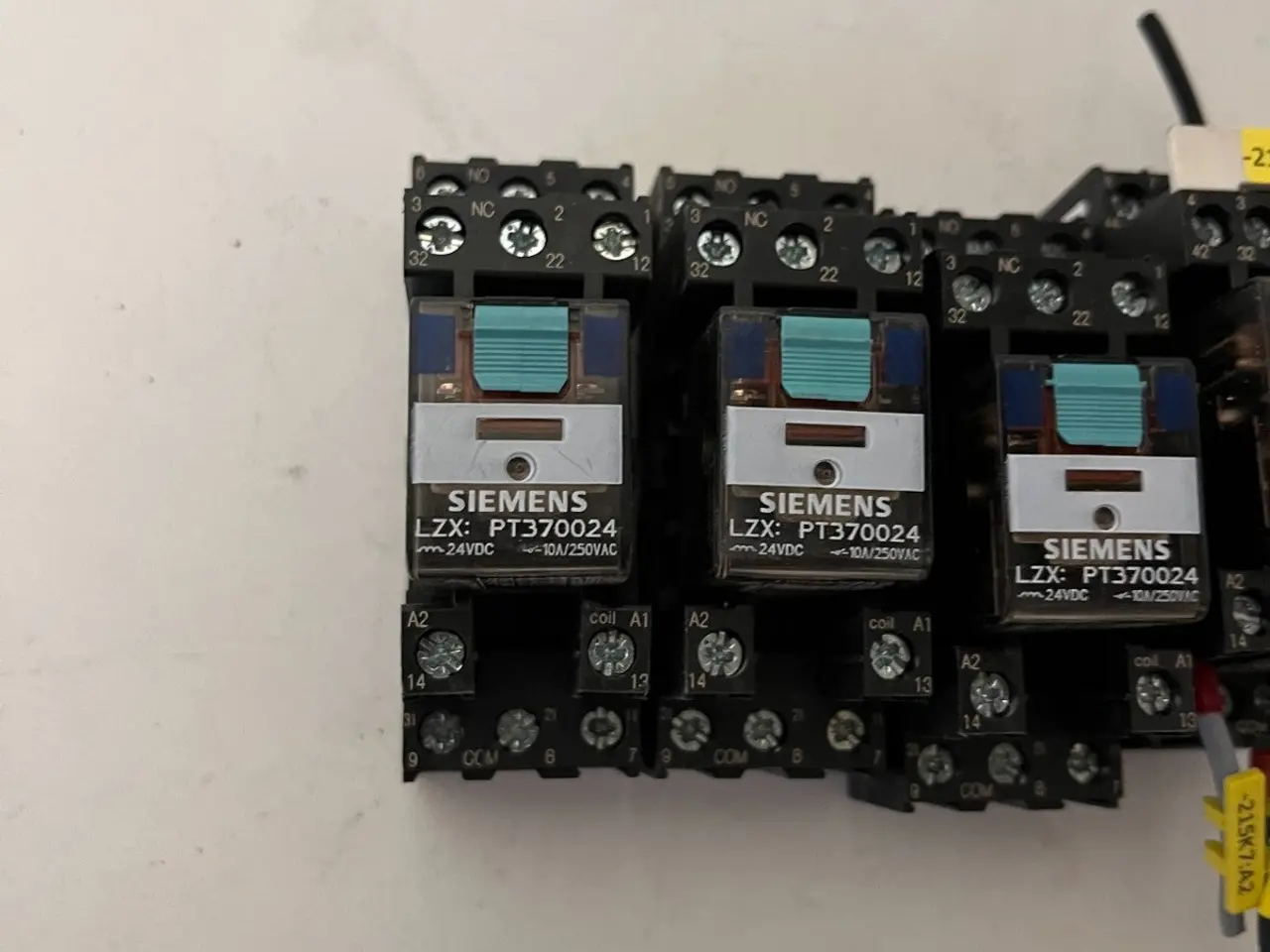 Billede 3 - parti 4x Siemens LZX PT370024 relæ 24VDC w/ Socket