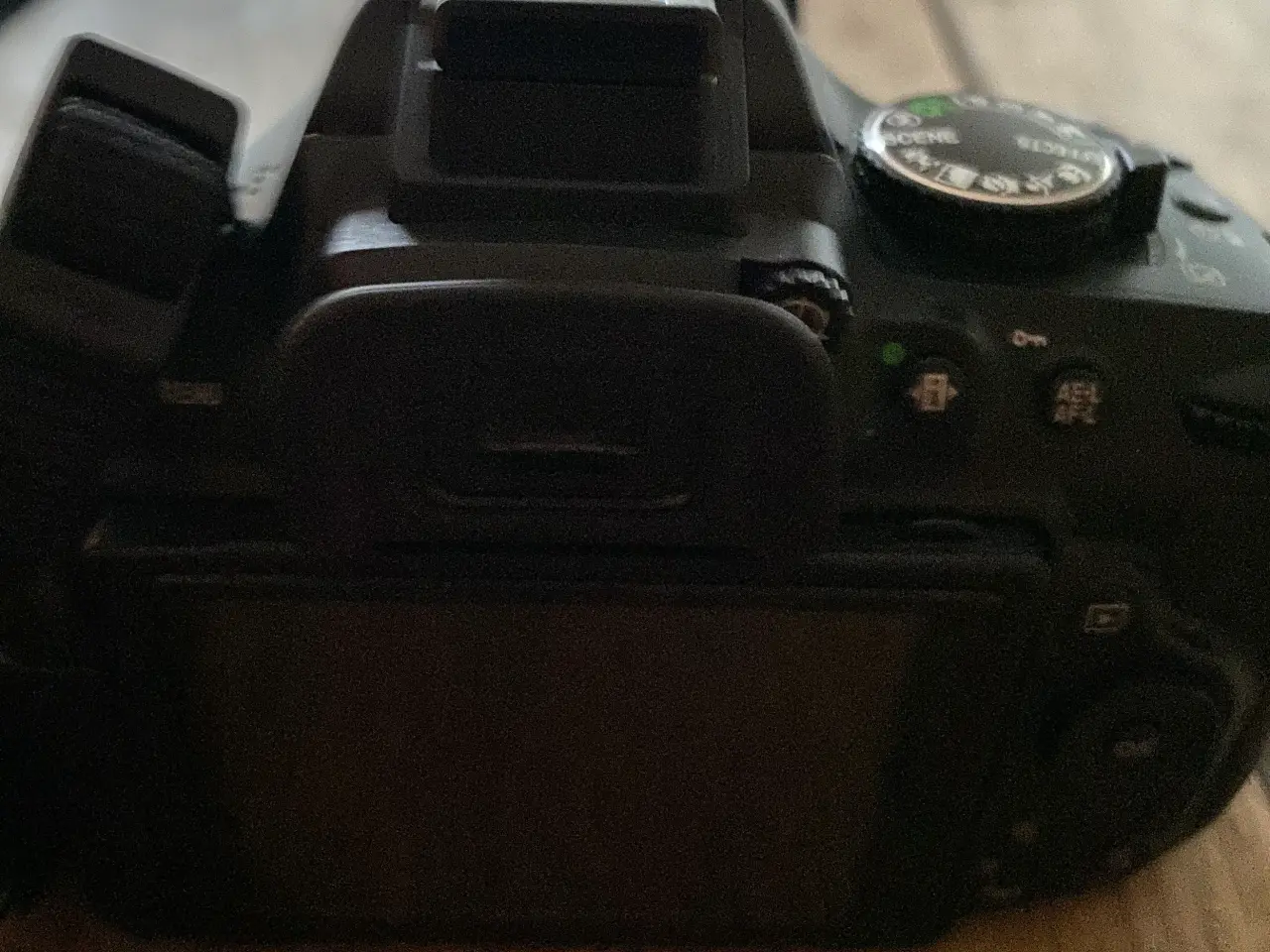 Billede 1 - Nikon D5200 DSLR + 2 objektiver, 2 batterier & tas