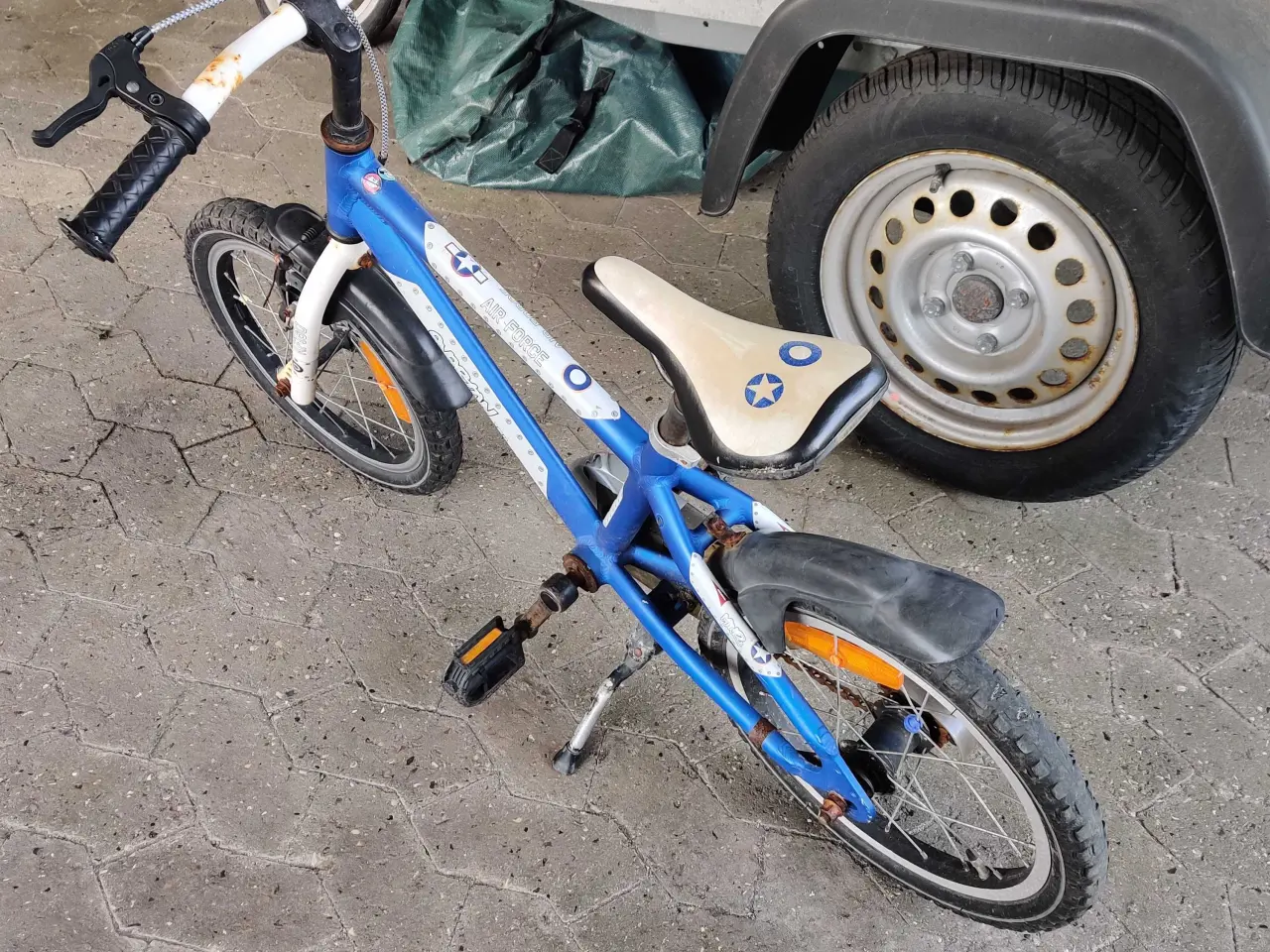 Billede 2 - Everton 16" Air Force børnecykel.