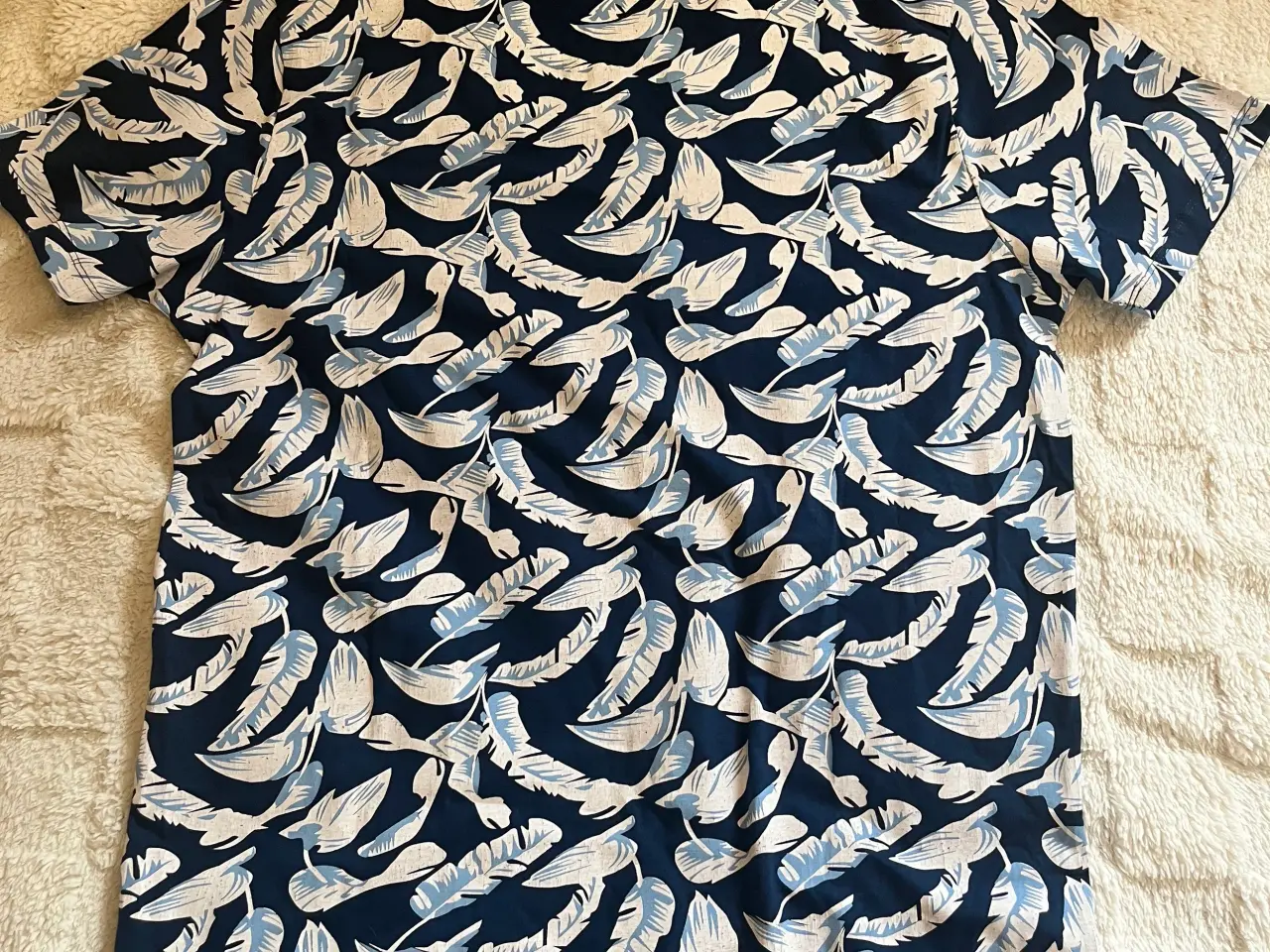 Billede 2 - T-shirt fra Sams.