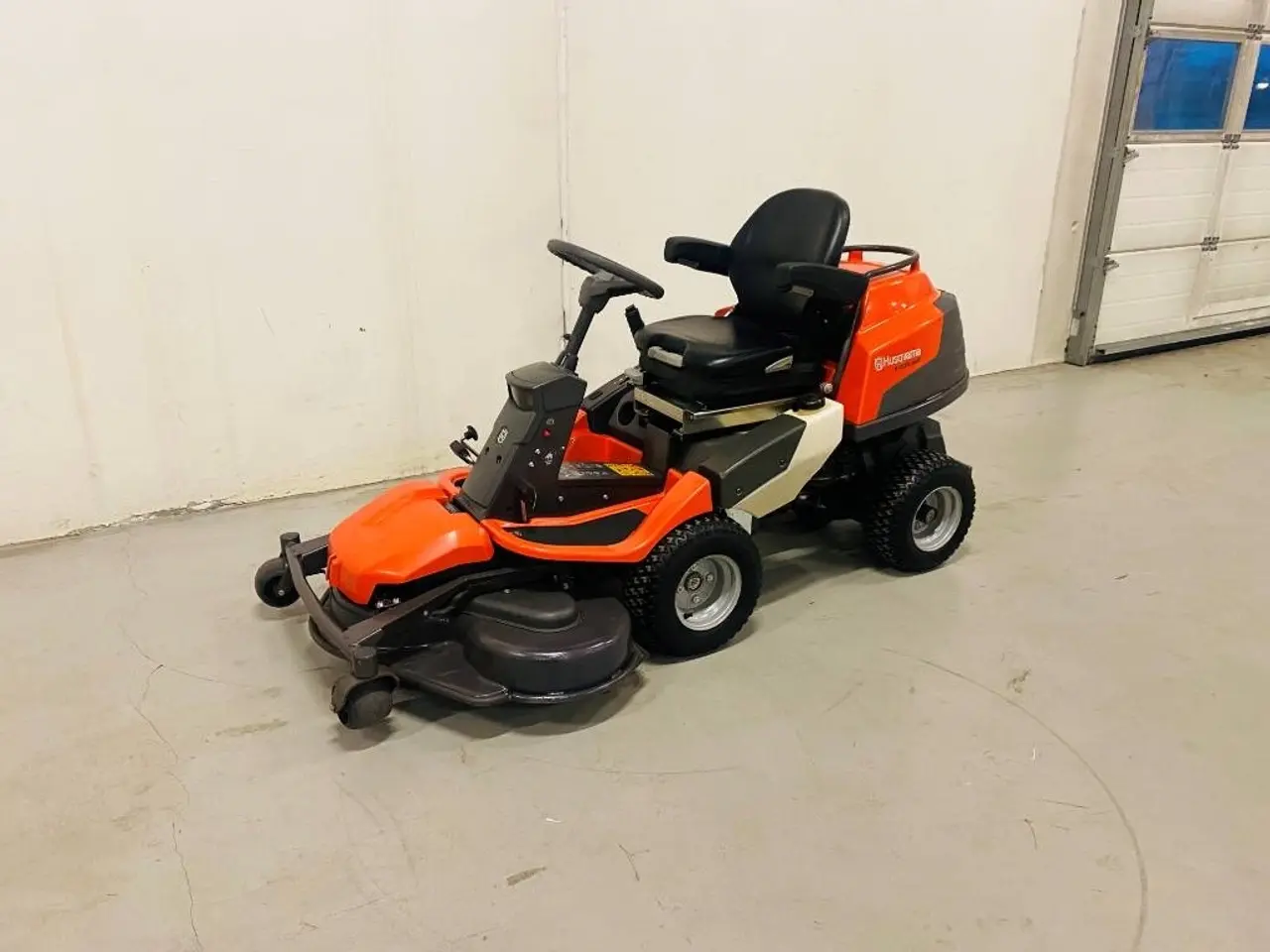 Billede 1 - Husqvarna R418Ts AWD