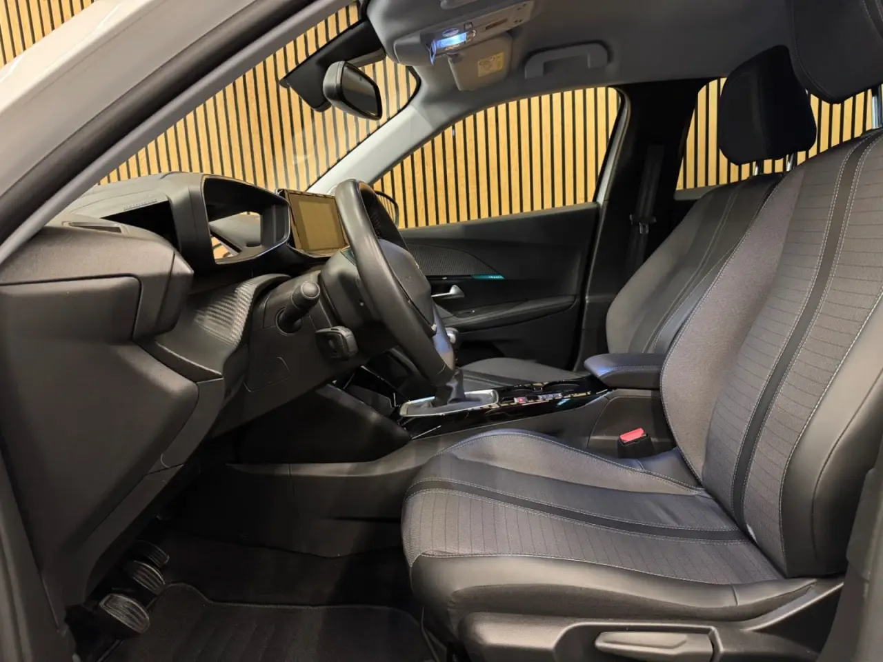 Billede 4 - Peugeot 2008 1,2 PureTech 130 Allure Pack