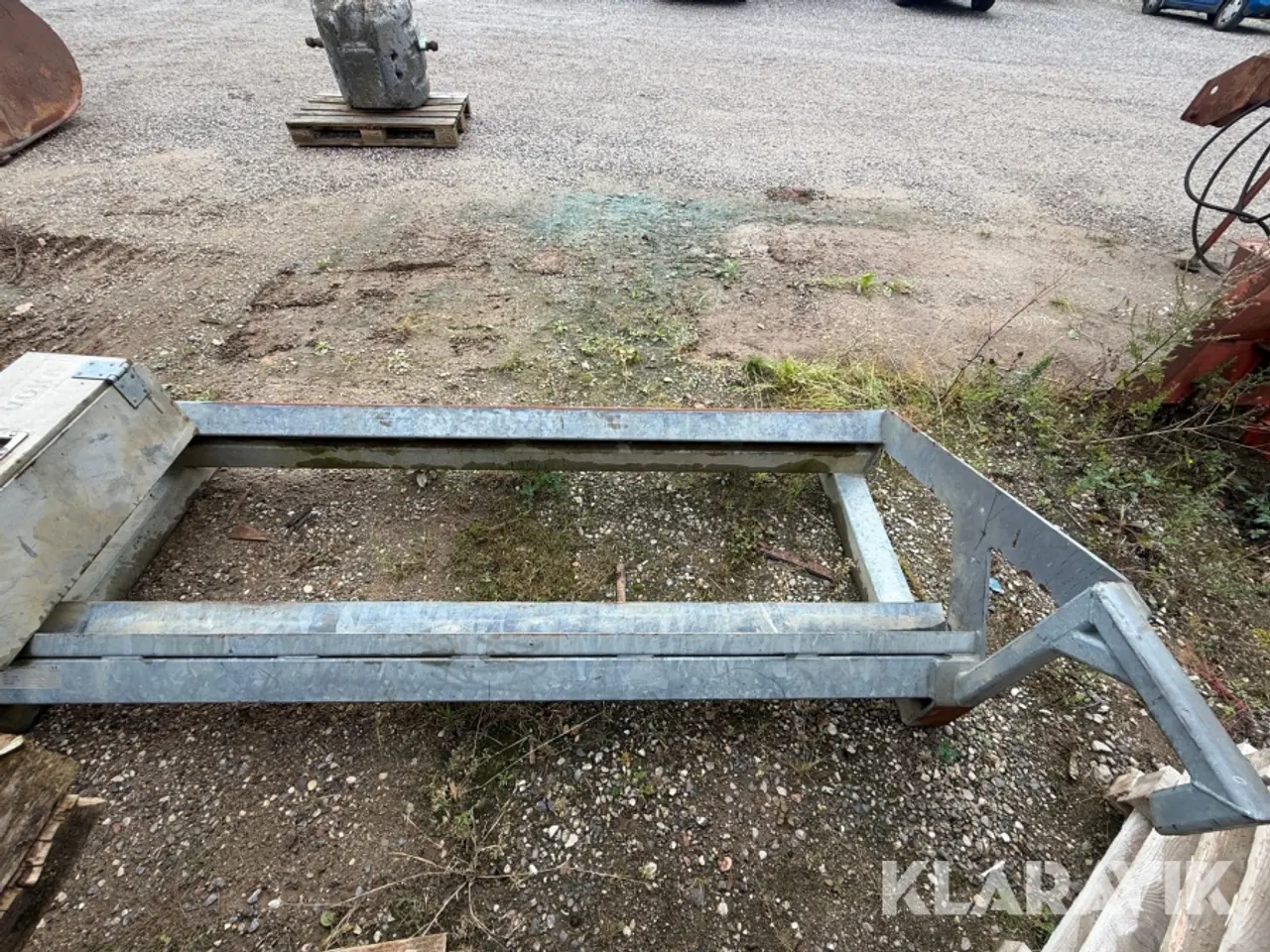 Billede 11 - Skovl stativ med værktøjskasse