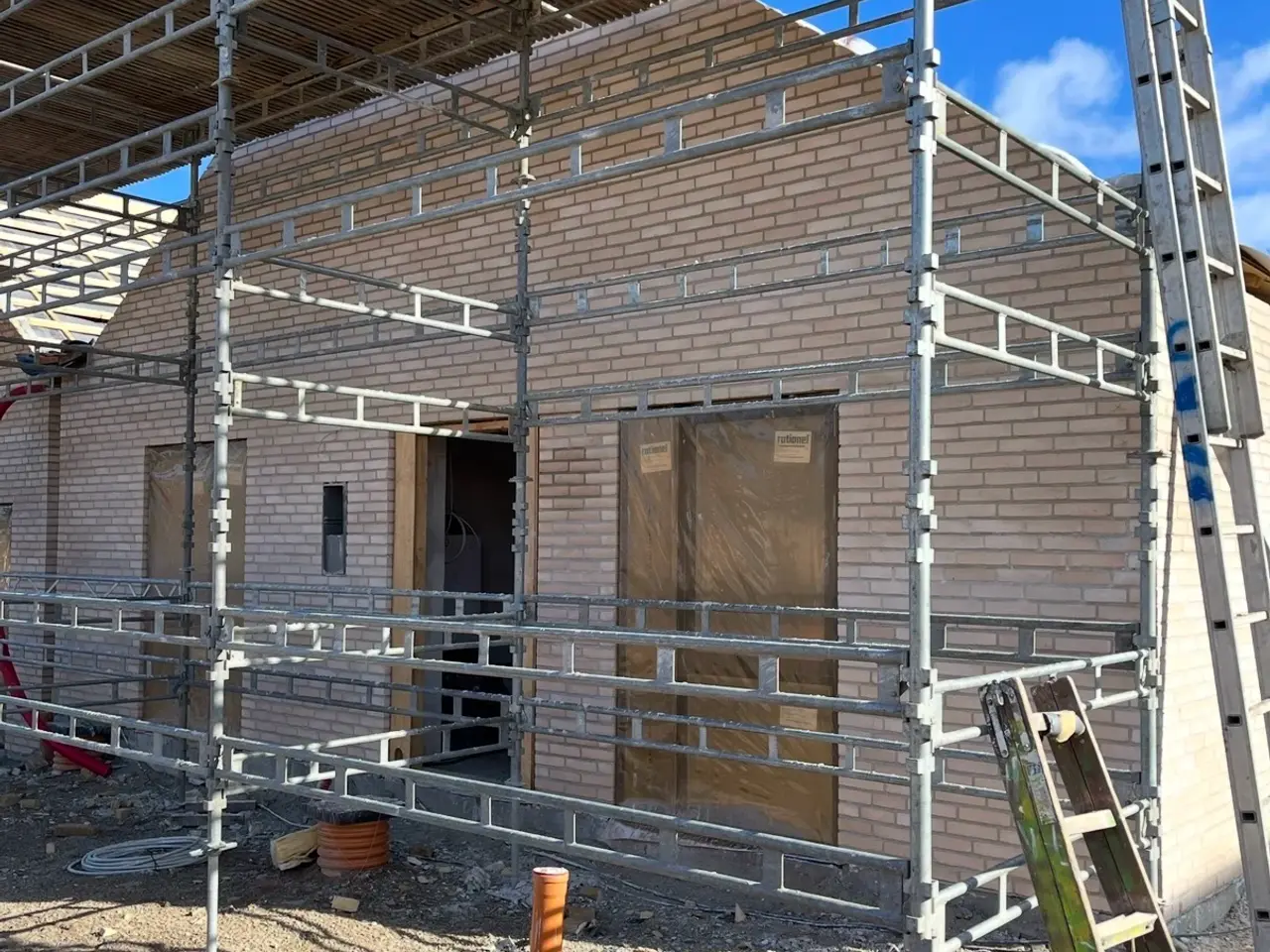 Billede 7 - Facade stillads i Haki 