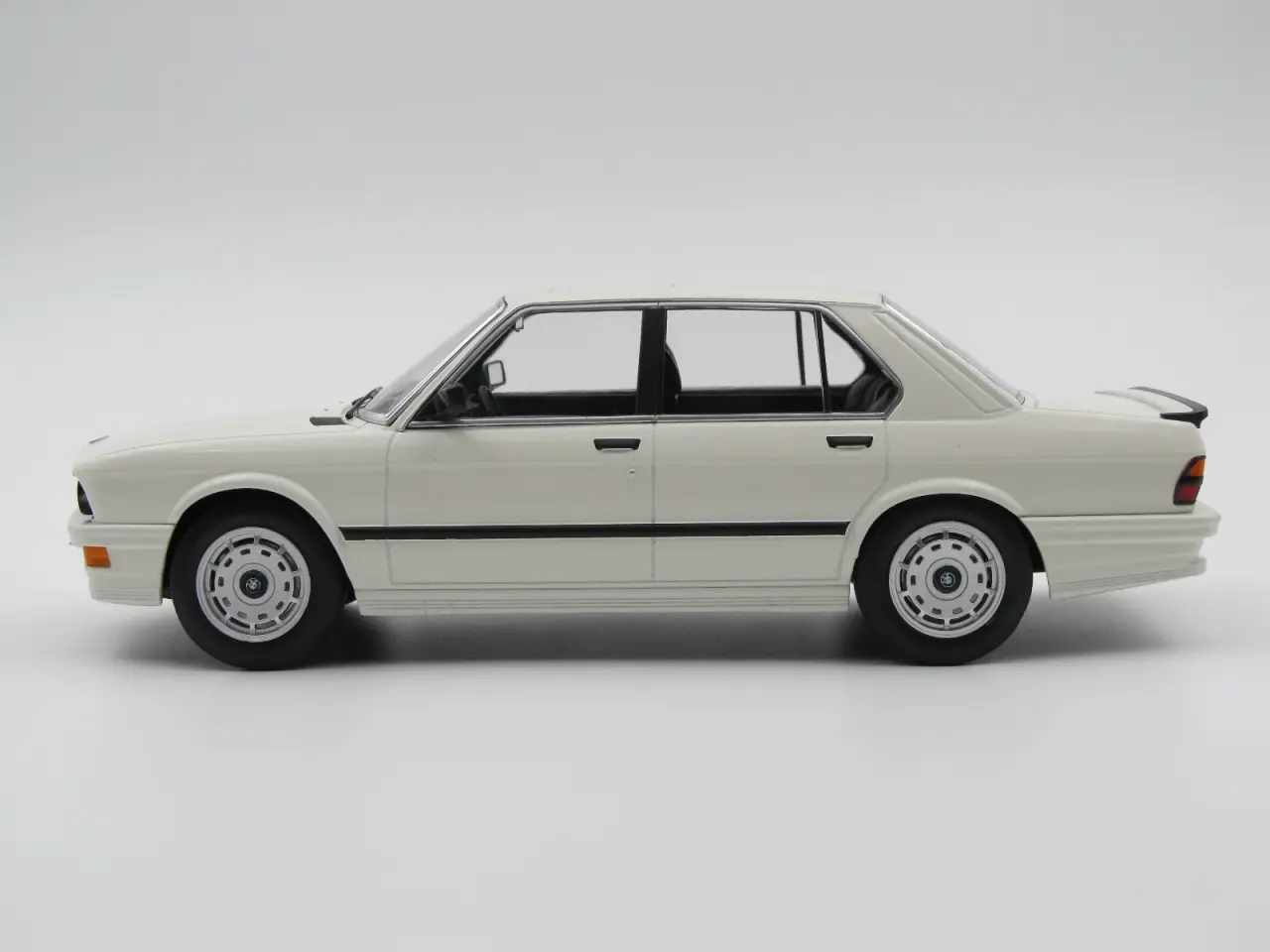 Billede 3 - 1986 BMW M535i E28 Shadow Line 1:18 