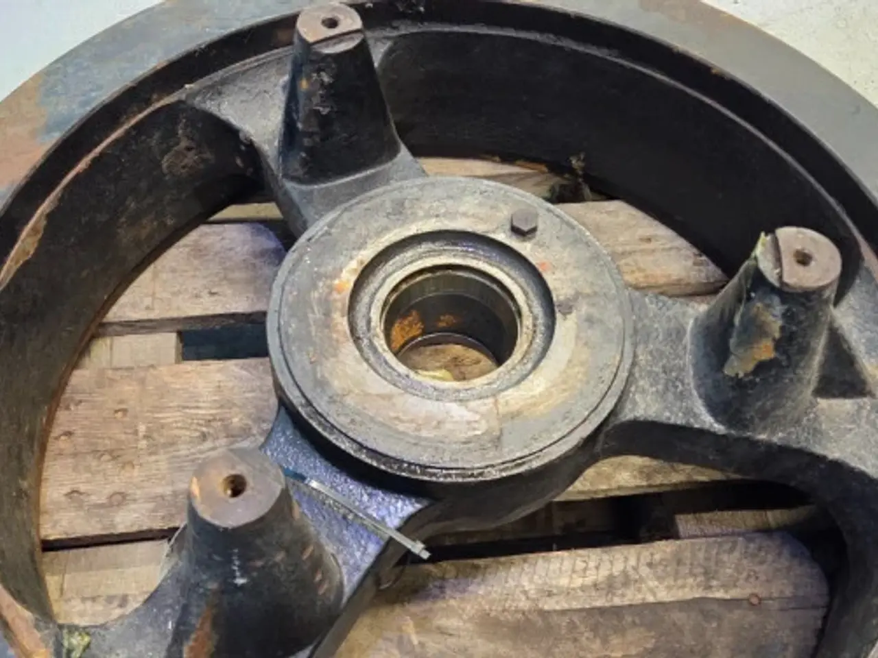 Billede 6 - New Holland BB9060S Svinghjul 87721200