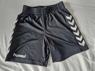Hummel shorts str 140-152 