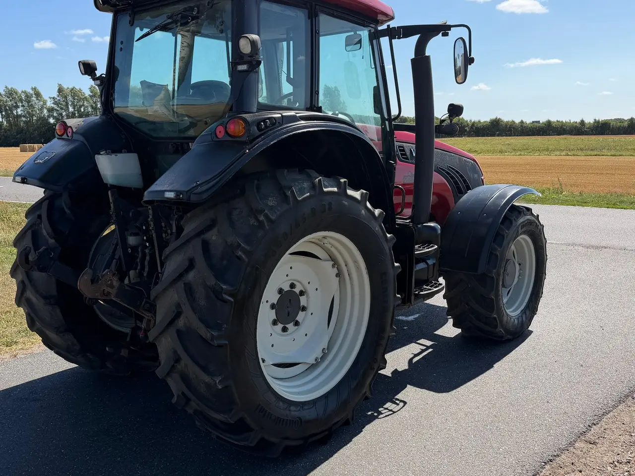 Billede 5 - Valtra T153 HiTech Fin brugt traktor, med Frontlift og Front PTO