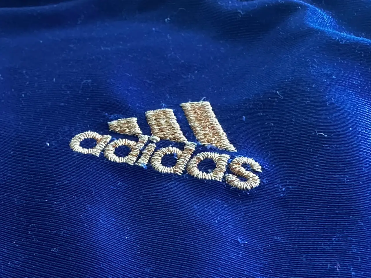 Billede 3 - T-shirts og lette trøjer - Adidas / Perry Ellis 