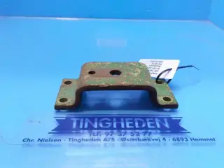 John Deere 2130 Support T21672