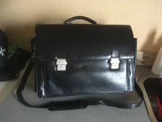 Skuldertaske