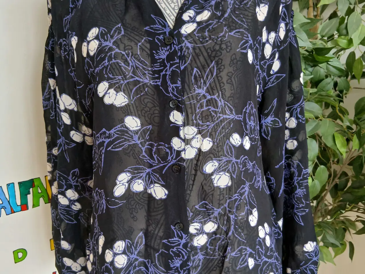 Billede 1 - Bluse. Masai. Str Small