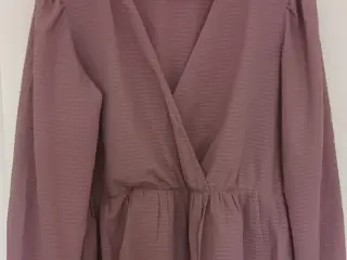 Lavendel/Lilla bluse fra Studio str L
