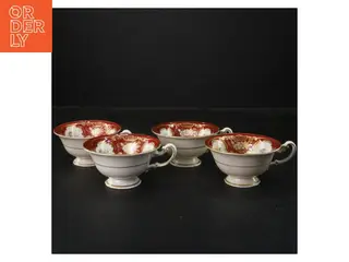 Sæt af porcelænskopper med håndtag (str. Ø 10 cm)