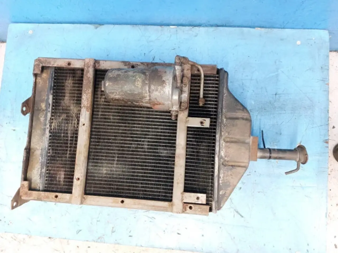 Billede 4 - Massey Ferguson 590 Køler 1876608M3